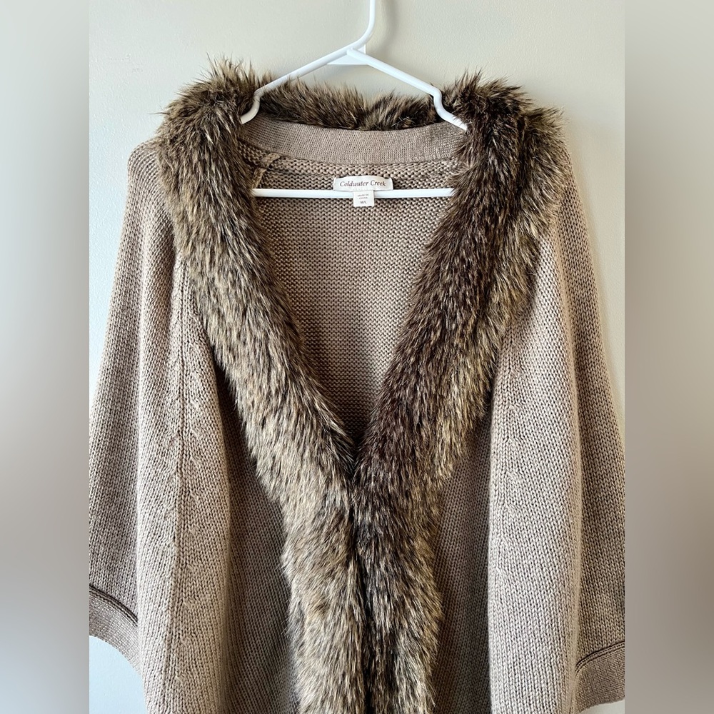 Coldwater Creek Beige Poncho/Sweater with Faux Fur Trim -M/L- Merino Wool Blend - Picture 4 of 10